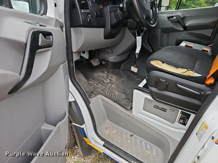 image for item EJ5526 2016 Mercedes  Sprinter ambulance