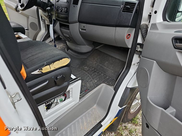 image for item EJ5526 2016 Mercedes  Sprinter ambulance