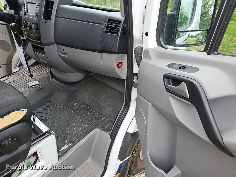 image for item EJ5526 2016 Mercedes  Sprinter ambulance