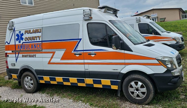 image for item EJ5527 2014 Mercedes  Sprinter ambulance