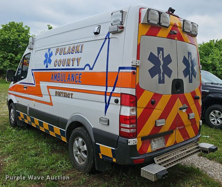 image for item EJ5527 2014 Mercedes  Sprinter ambulance
