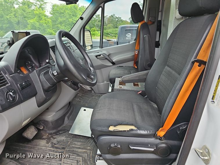 image for item EJ5527 2014 Mercedes  Sprinter ambulance