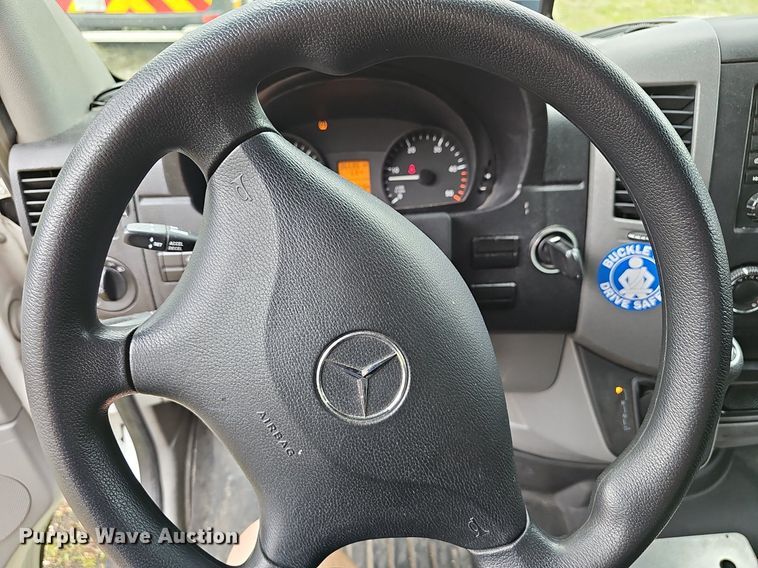 image for item EJ5527 2014 Mercedes  Sprinter ambulance