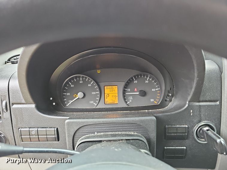 image for item EJ5527 2014 Mercedes  Sprinter ambulance