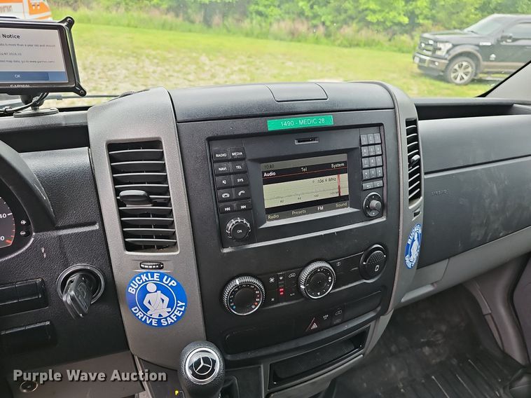 image for item EJ5527 2014 Mercedes  Sprinter ambulance