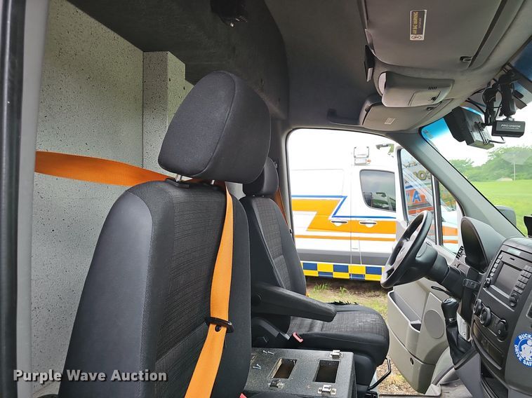 image for item EJ5527 2014 Mercedes  Sprinter ambulance