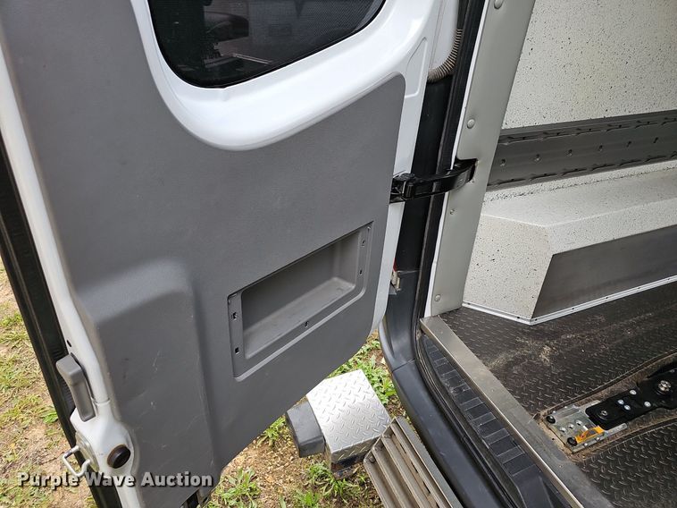 image for item EJ5527 2014 Mercedes  Sprinter ambulance