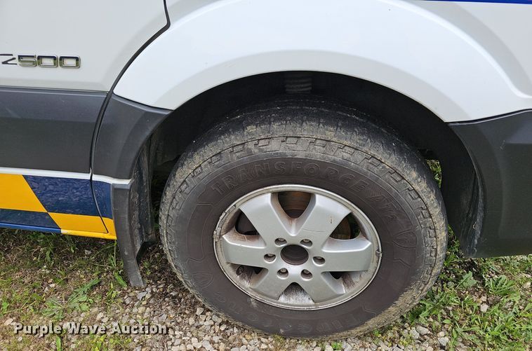 image for item EJ5527 2014 Mercedes  Sprinter ambulance