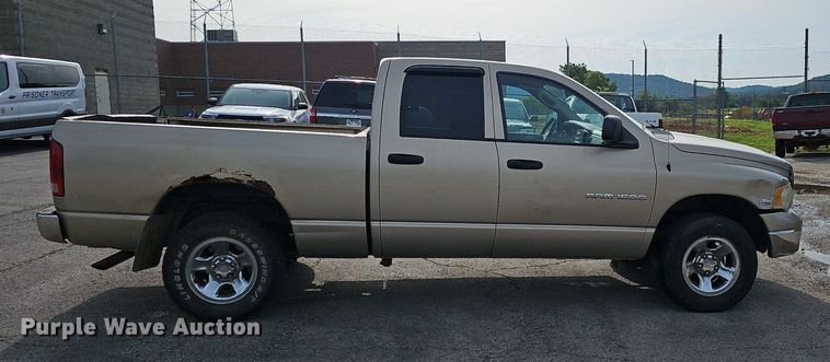 image for item EJ5553 2003 Dodge Ram 1500 Quad Cab pickup truck