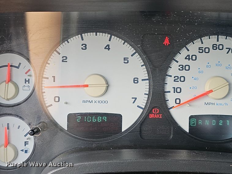 image for item EJ5553 2003 Dodge Ram 1500 Quad Cab pickup truck