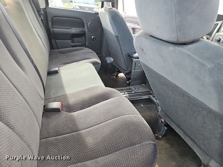 image for item EJ5553 2003 Dodge Ram 1500 Quad Cab pickup truck