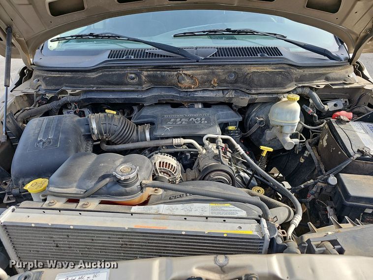 image for item EJ5553 2003 Dodge Ram 1500 Quad Cab pickup truck