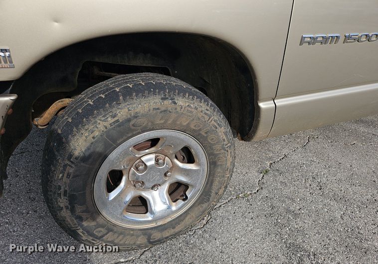 image for item EJ5553 2003 Dodge Ram 1500 Quad Cab pickup truck