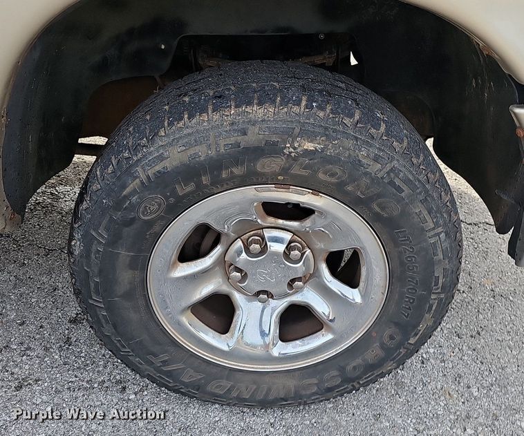 image for item EJ5553 2003 Dodge Ram 1500 Quad Cab pickup truck