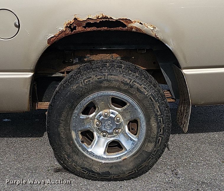 image for item EJ5553 2003 Dodge Ram 1500 Quad Cab pickup truck