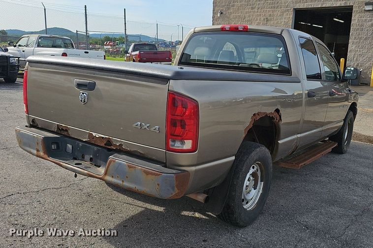 image for item EJ5554 2006 Dodge Ram 1500 Quad Cab pickup truck