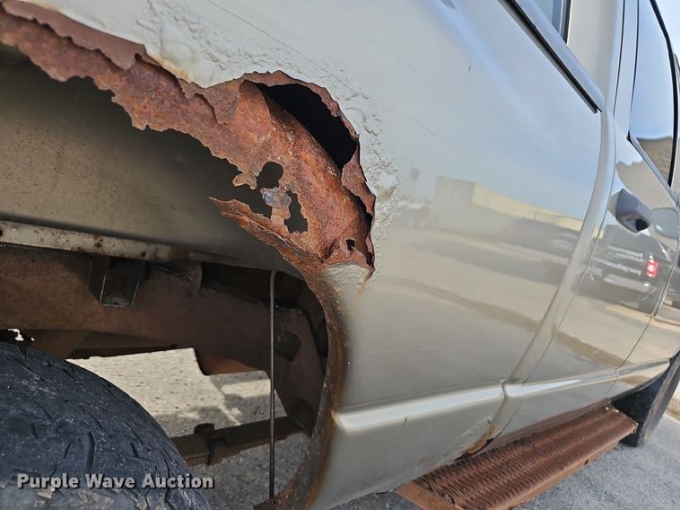 image for item EJ5554 2006 Dodge Ram 1500 Quad Cab pickup truck