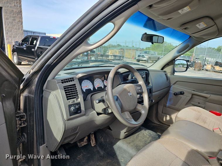 image for item EJ5554 2006 Dodge Ram 1500 Quad Cab pickup truck