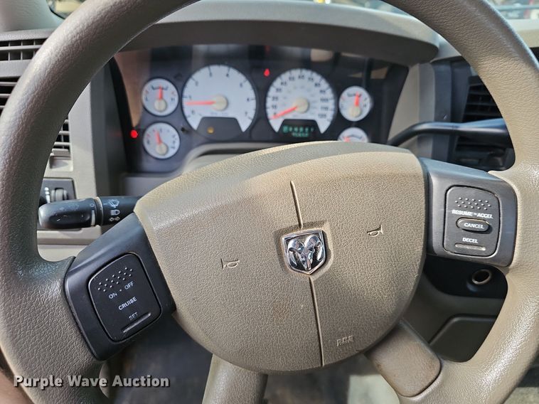 image for item EJ5554 2006 Dodge Ram 1500 Quad Cab pickup truck