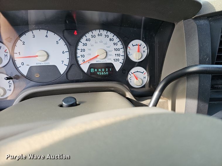 image for item EJ5554 2006 Dodge Ram 1500 Quad Cab pickup truck