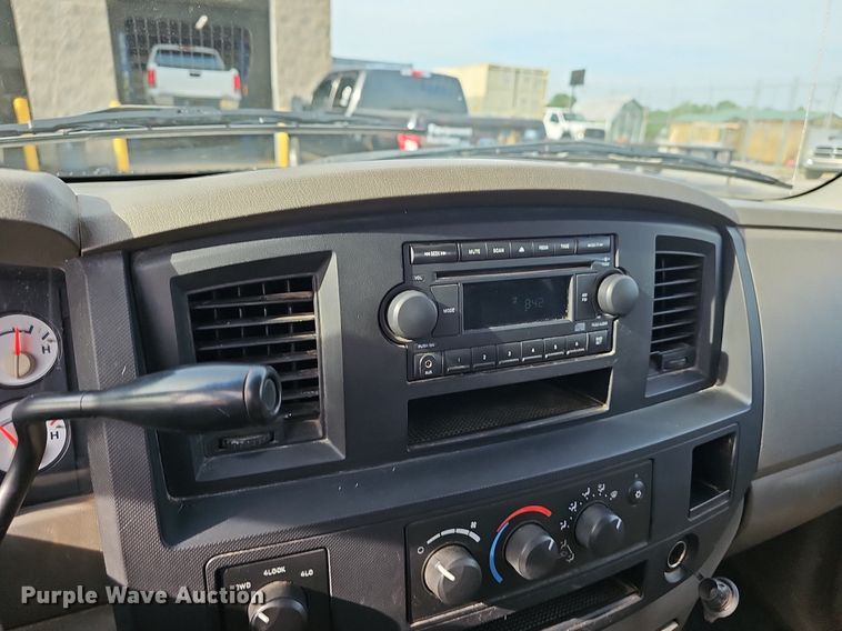 image for item EJ5554 2006 Dodge Ram 1500 Quad Cab pickup truck