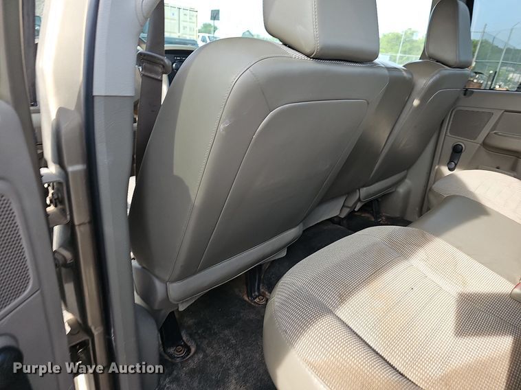 image for item EJ5554 2006 Dodge Ram 1500 Quad Cab pickup truck