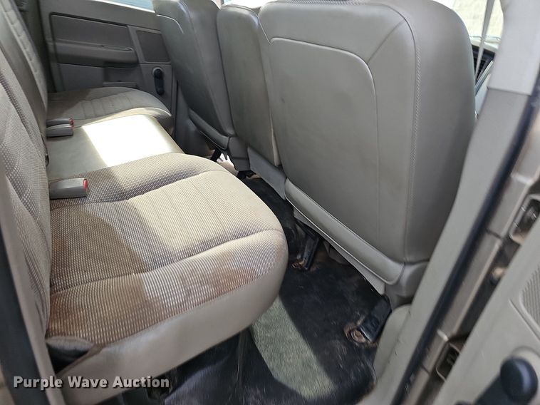 image for item EJ5554 2006 Dodge Ram 1500 Quad Cab pickup truck