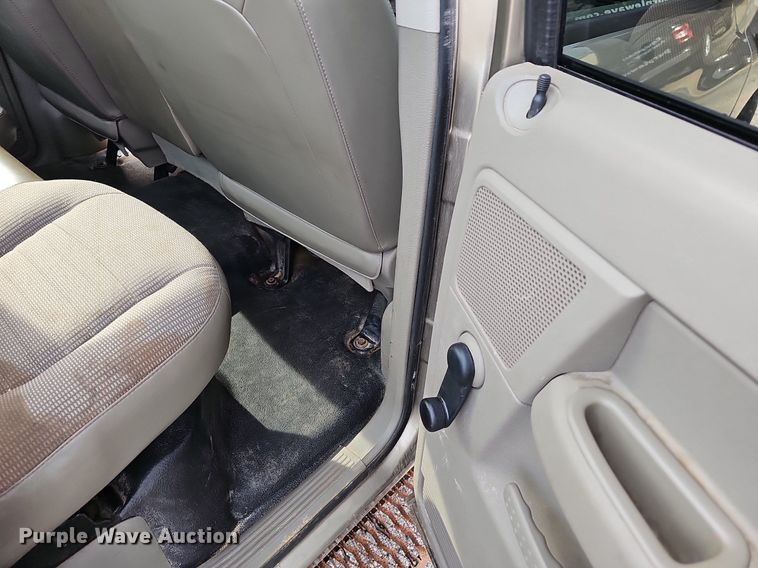 image for item EJ5554 2006 Dodge Ram 1500 Quad Cab pickup truck