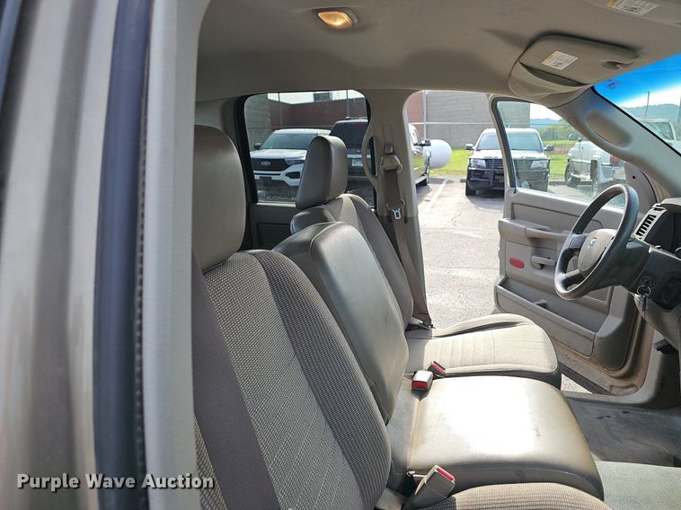 image for item EJ5554 2006 Dodge Ram 1500 Quad Cab pickup truck