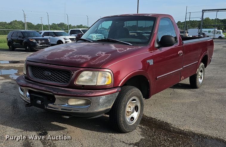 image for item EJ5555 1998 Ford  F150 pickup truck