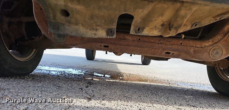 image for item EJ5555 1998 Ford  F150 pickup truck