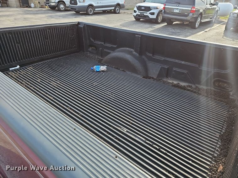 image for item EJ5555 1998 Ford  F150 pickup truck