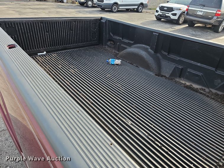 image for item EJ5555 1998 Ford  F150 pickup truck