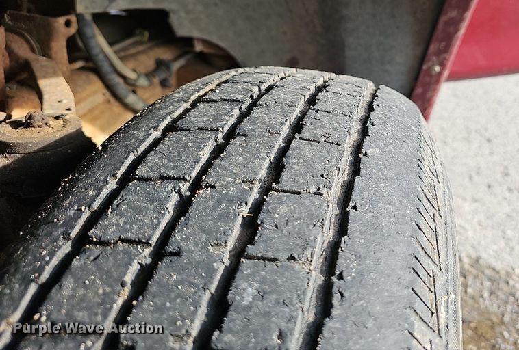 image for item EJ5555 1998 Ford  F150 pickup truck