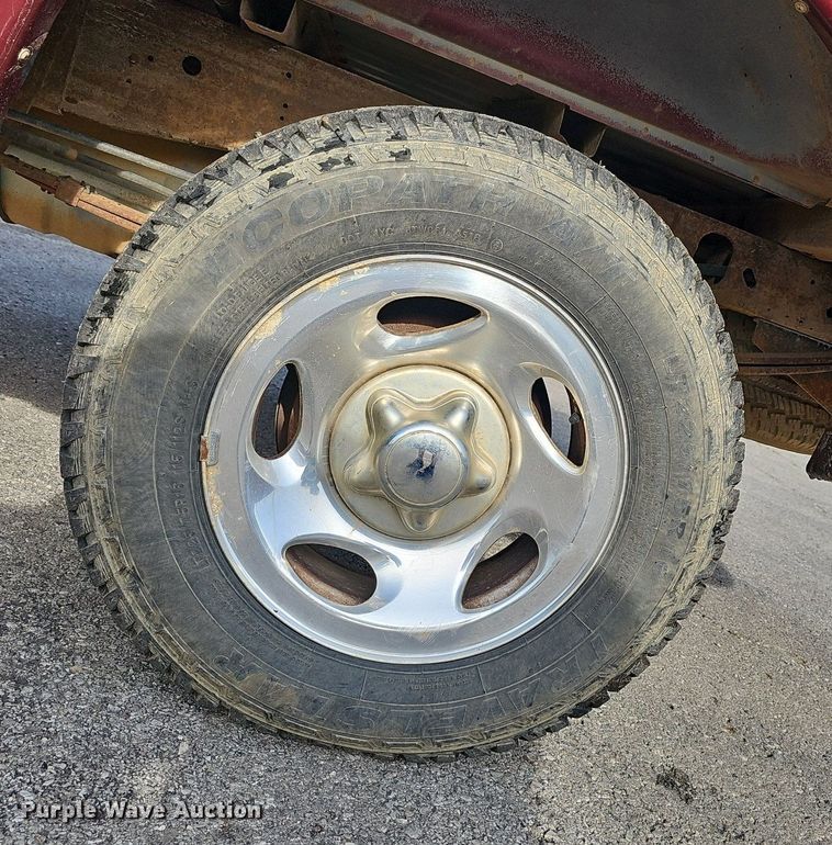 image for item EJ5555 1998 Ford  F150 pickup truck