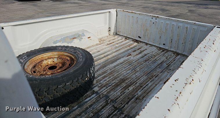 image for item EJ5556 1996 Dodge Ram 1500 Club Cab pickup truck