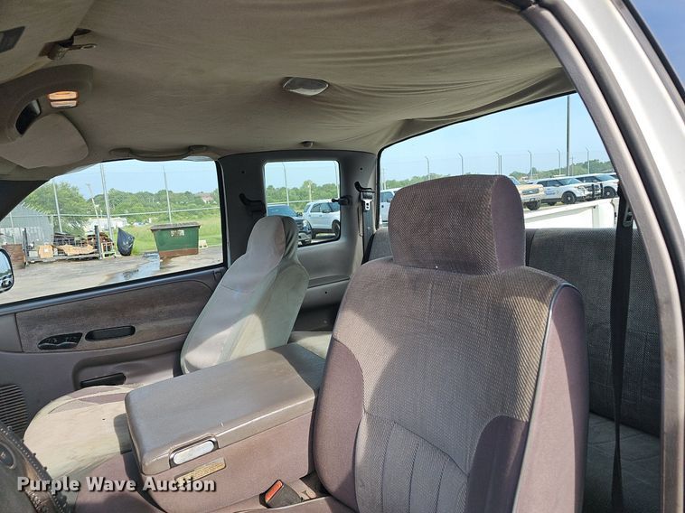 image for item EJ5556 1996 Dodge Ram 1500 Club Cab pickup truck