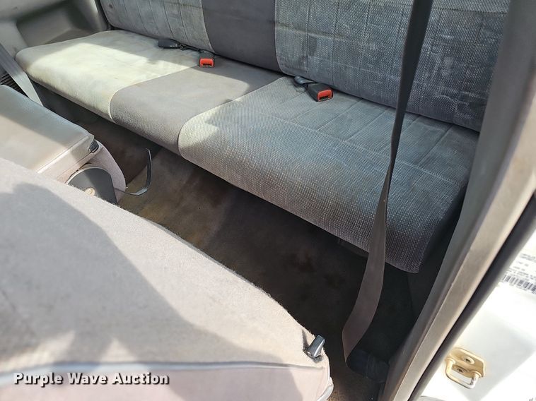 image for item EJ5556 1996 Dodge Ram 1500 Club Cab pickup truck