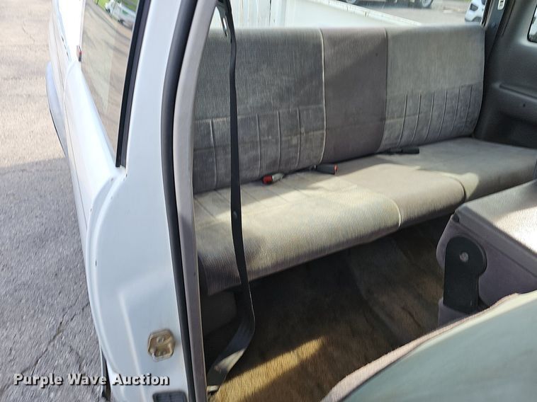 image for item EJ5556 1996 Dodge Ram 1500 Club Cab pickup truck