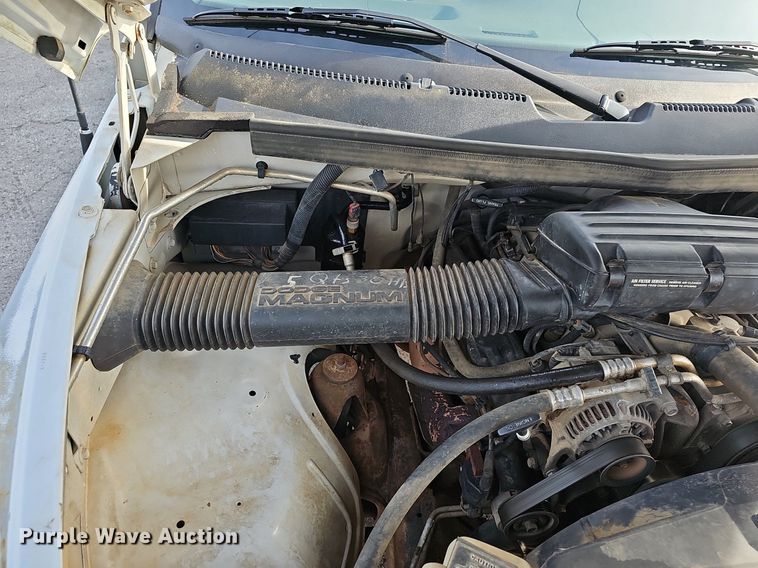 image for item EJ5556 1996 Dodge Ram 1500 Club Cab pickup truck