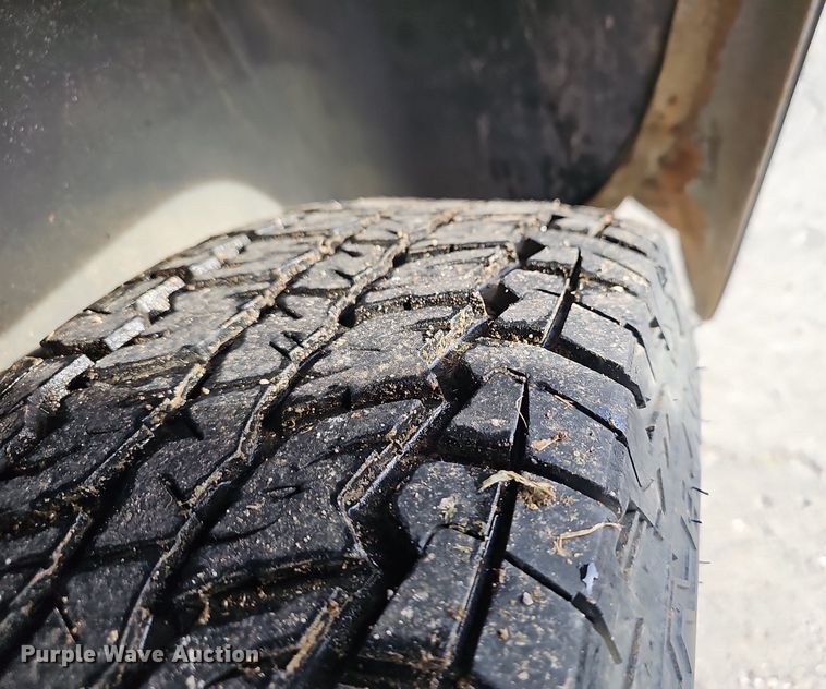 image for item EJ5556 1996 Dodge Ram 1500 Club Cab pickup truck