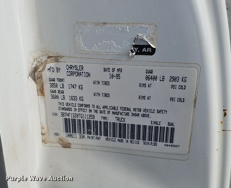 image for item EJ5556 1996 Dodge Ram 1500 Club Cab pickup truck