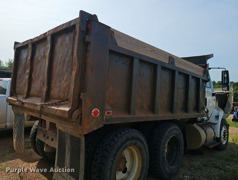 image for item EJ5557 2007 International  8600 dump truck