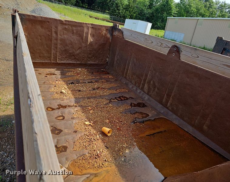 image for item EJ5557 2007 International  8600 dump truck