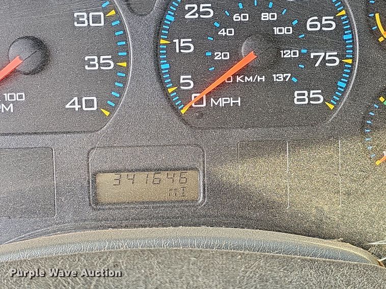 image for item EJ5557 2007 International  8600 dump truck