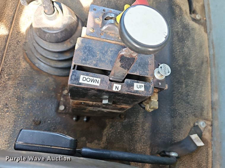 image for item EJ5557 2007 International  8600 dump truck