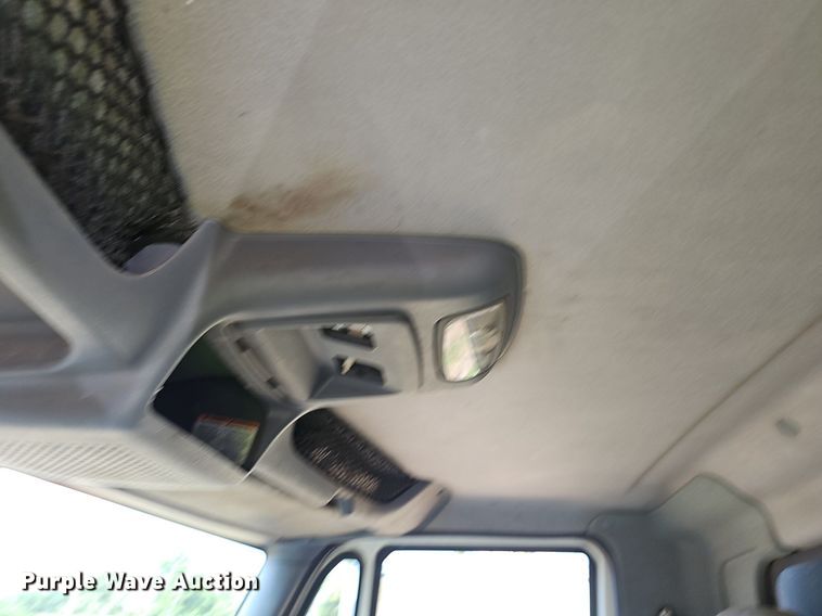 image for item EJ5557 2007 International  8600 dump truck