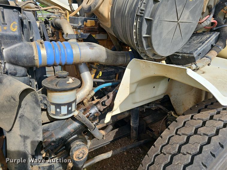 image for item EJ5557 2007 International  8600 dump truck