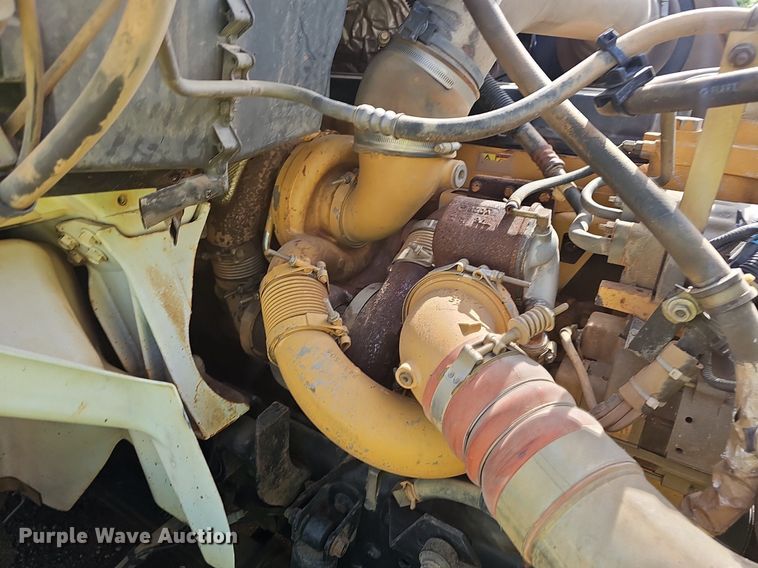 image for item EJ5557 2007 International  8600 dump truck