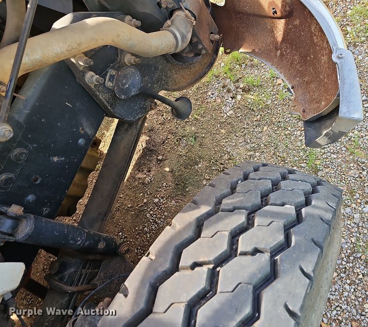 image for item EJ5557 2007 International  8600 dump truck